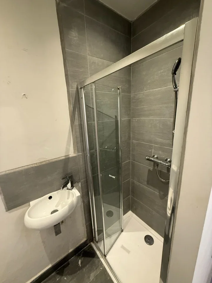 Room Willoughby Lane in Greater London