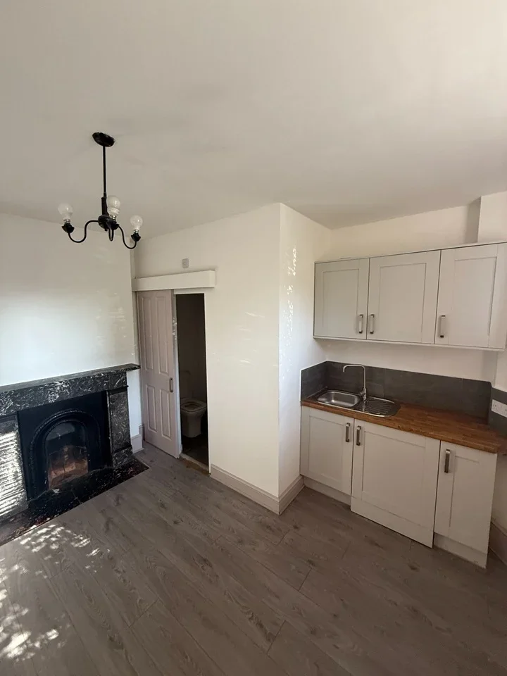 Flat Willoughby Lane in Greater London