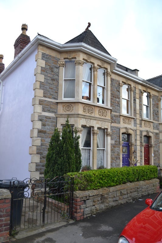 House Jubilee Road in Bristol