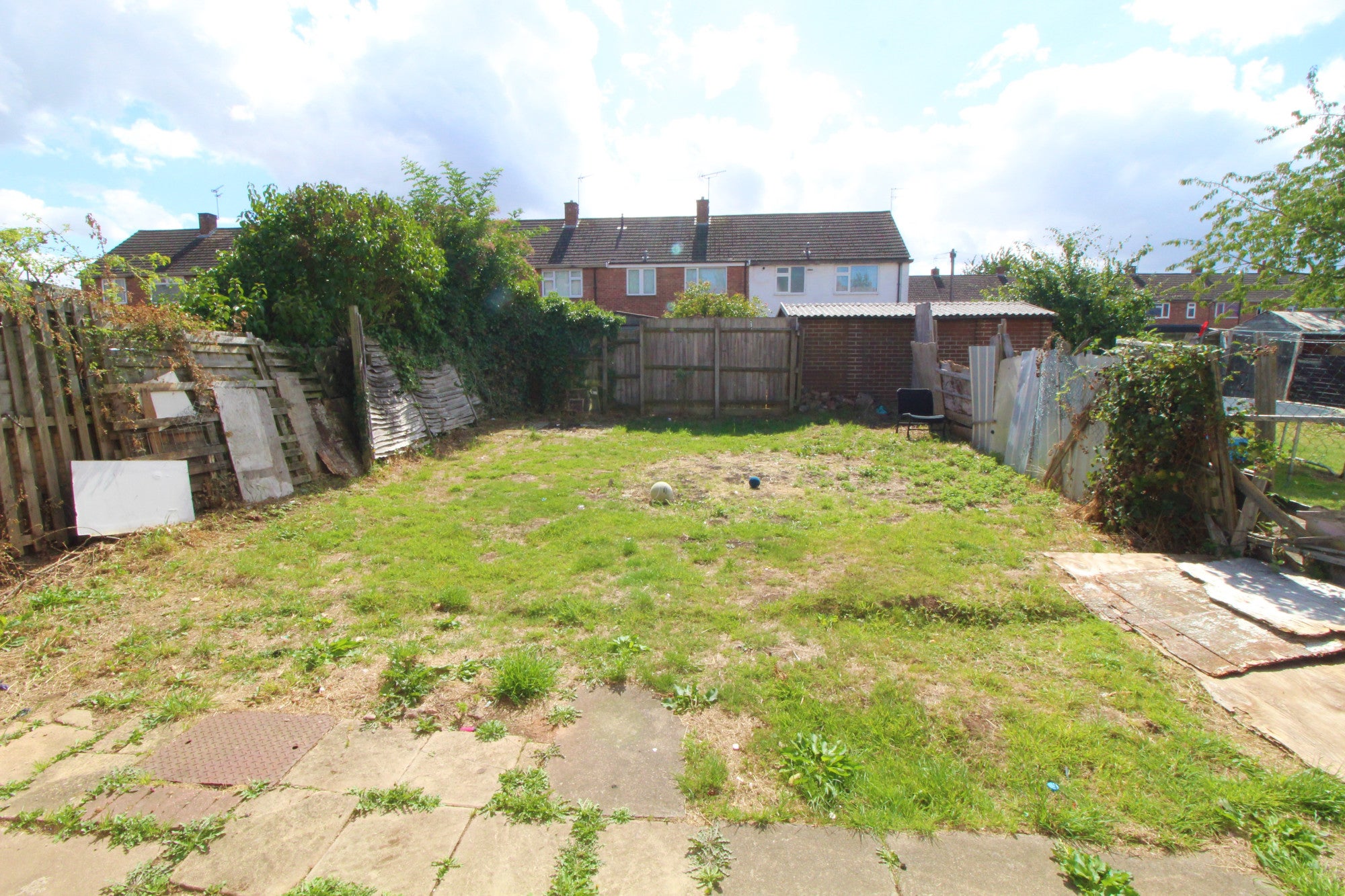 House Tarquin Close in Coventry