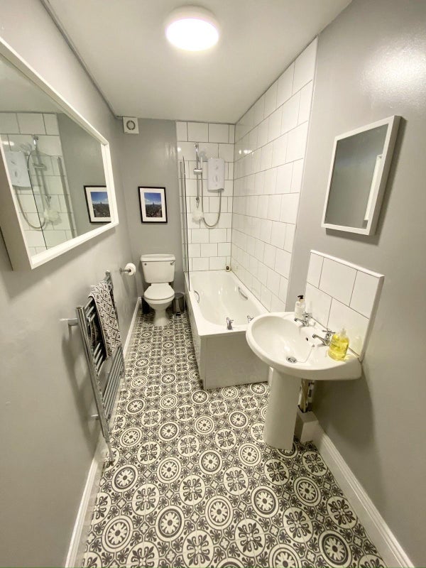 Room Rothbury Terrace in Newcastle upon Tyne