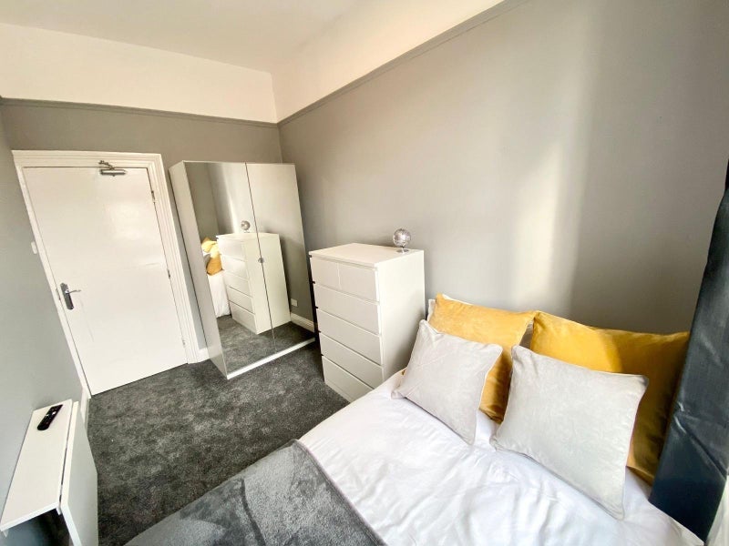 Room Rothbury Terrace in Newcastle upon Tyne