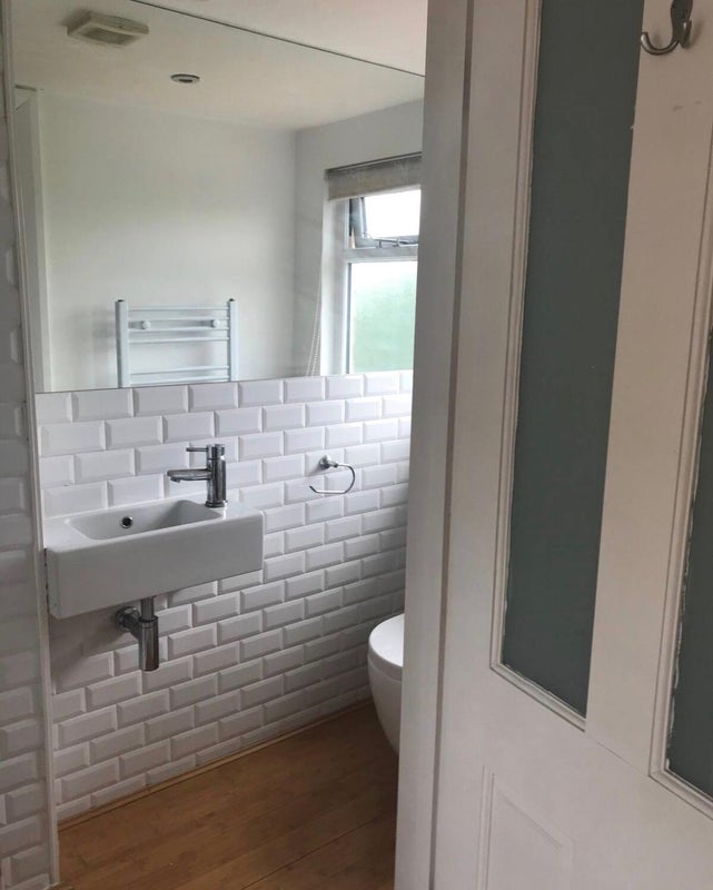 Room Etheldene Avenue in Greater London