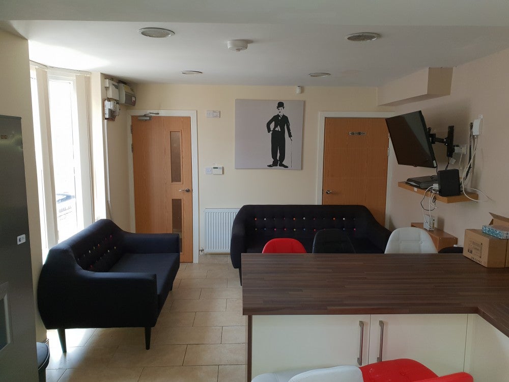 Room Hubert Road in Birmingham