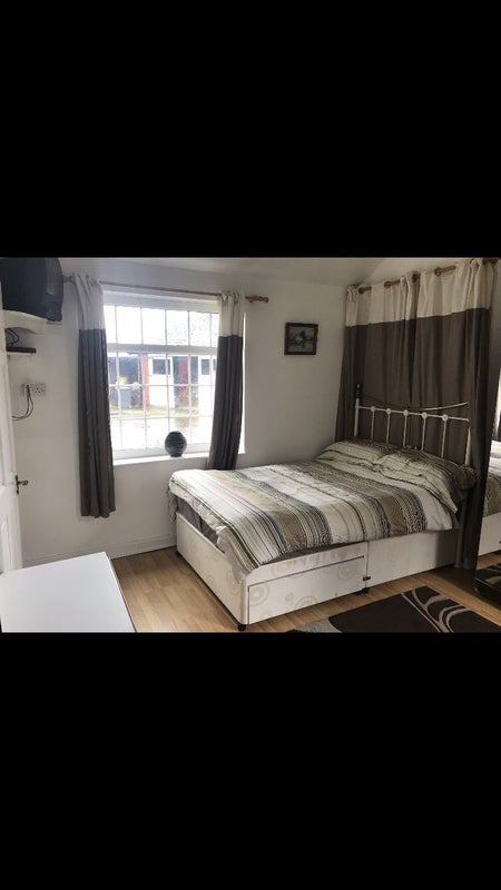 Flat Kenyon Lane in Wigan