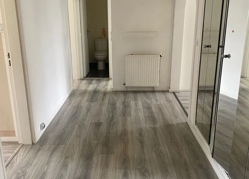 Flat Rue Pelleport in Paris