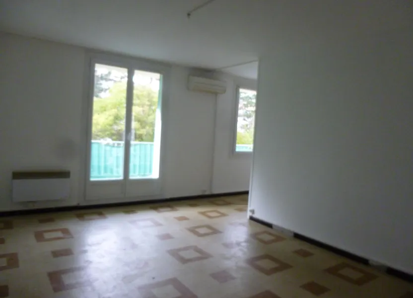 Flat Avenue Georges Pompidou in Manosque