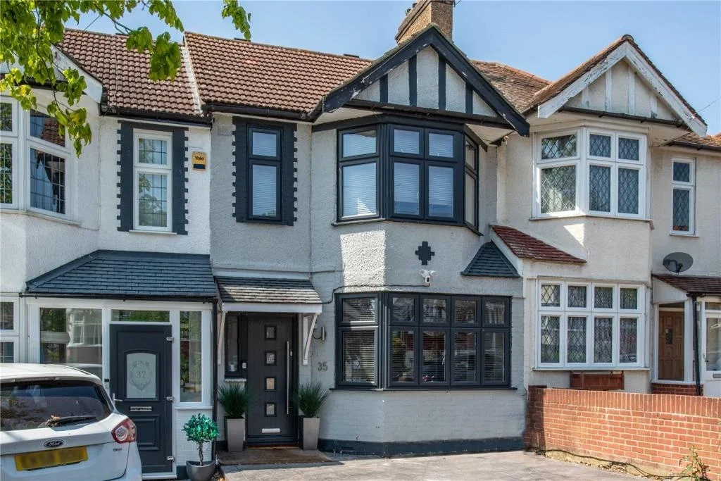 House Crownhill Road in Greater London