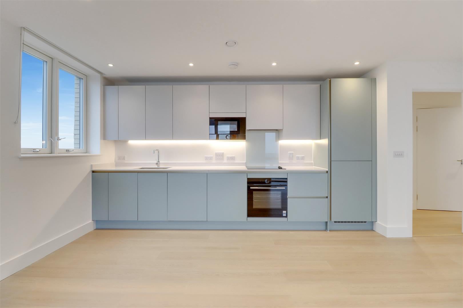 Flat Herne Hill Road in Greater London