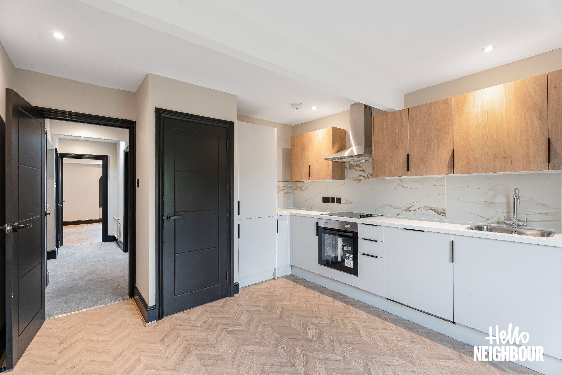 Flat Leigham Court Road in Greater London