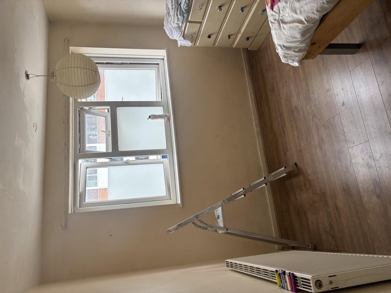 Room Spenser Grove in Greater London