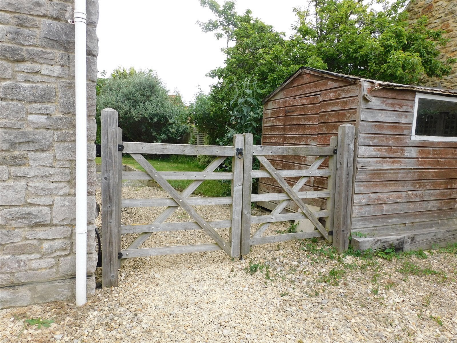 House Fishers Close in Trent