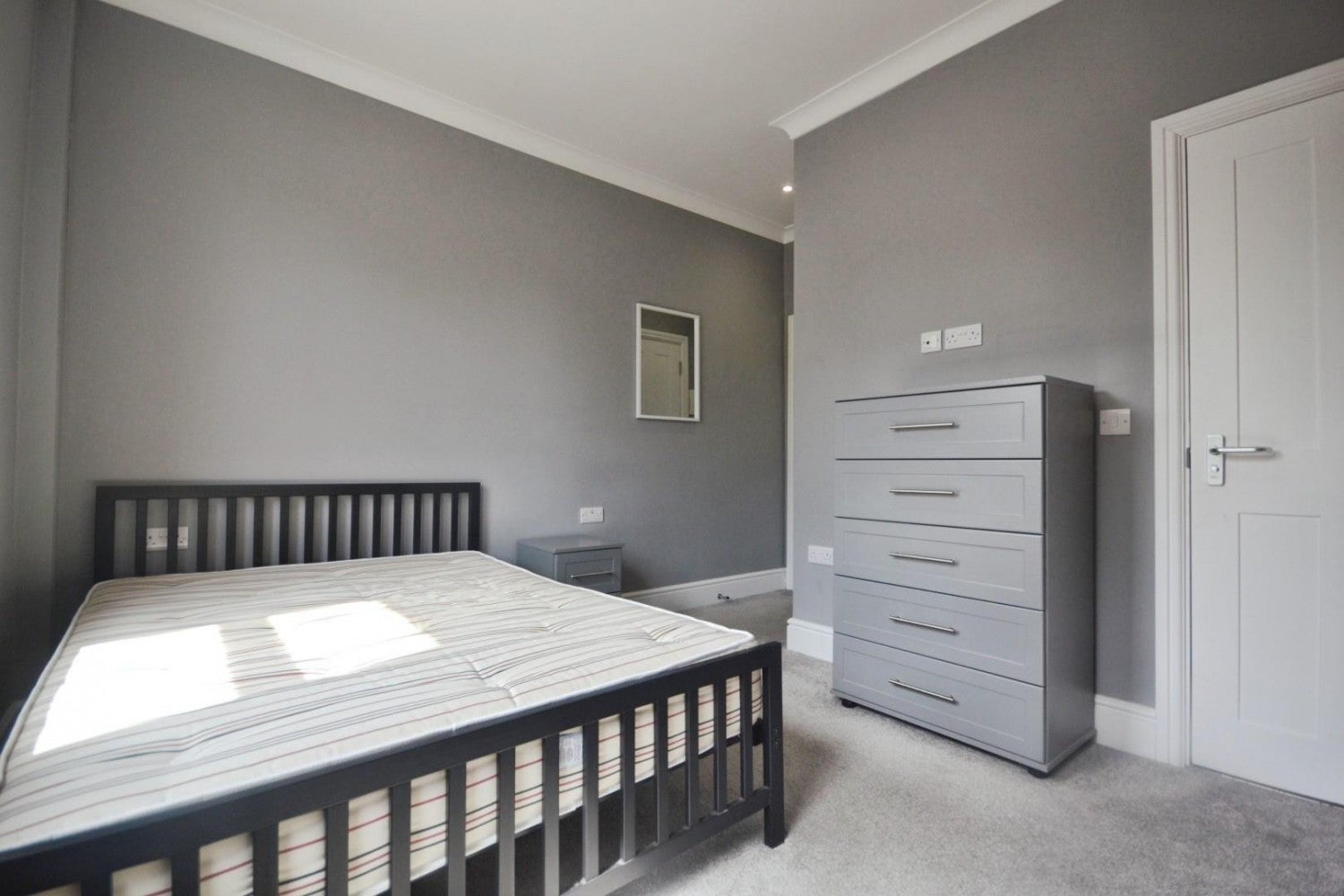 Flat Addington Road in Reading