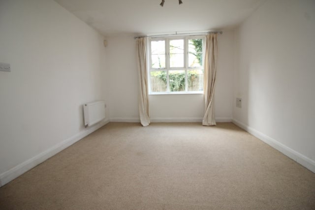 Flat Trevore Drive in Haigh