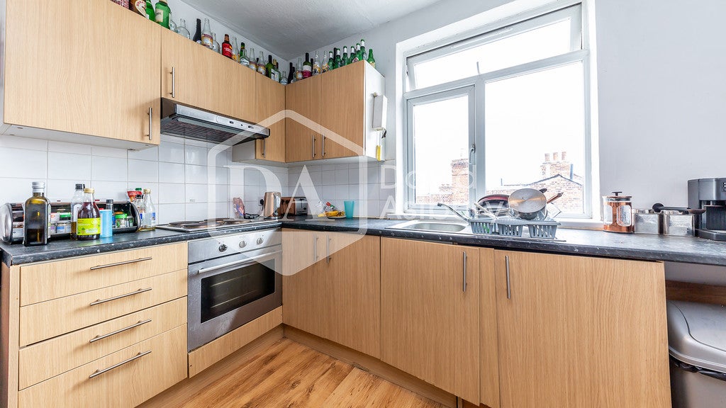 Flat Tottenham Lane in Greater London
