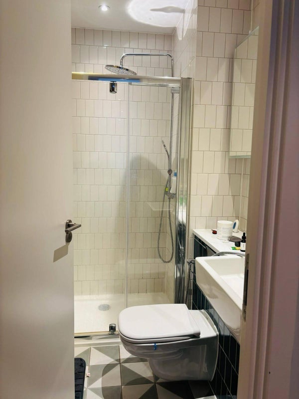 Flat Park Lane in Greater London