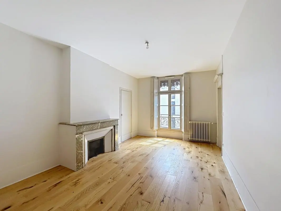 Appartement Place Victor Hugo à Toulouse