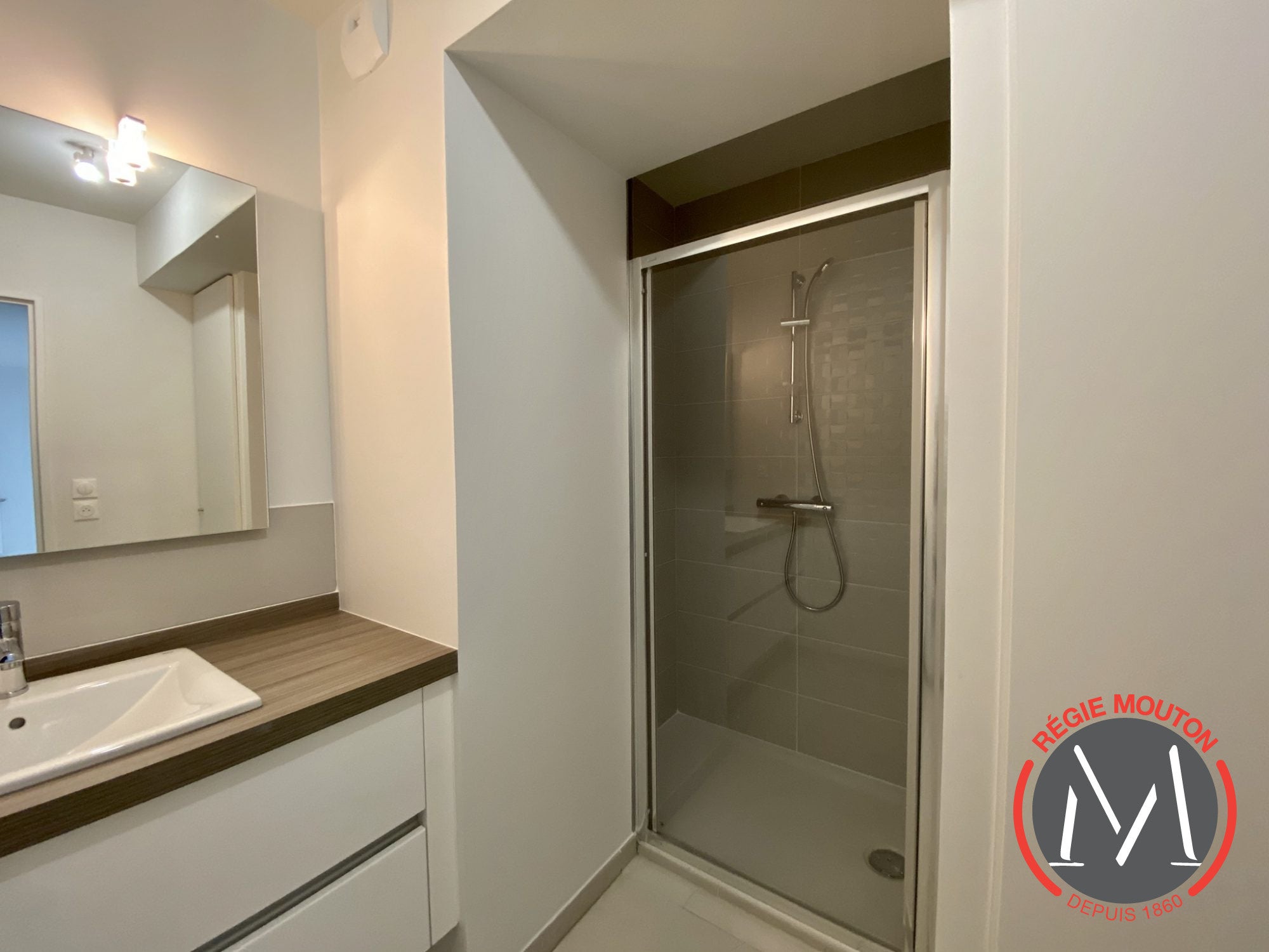 Appartement Allée Évelyne Pisier à Lyon