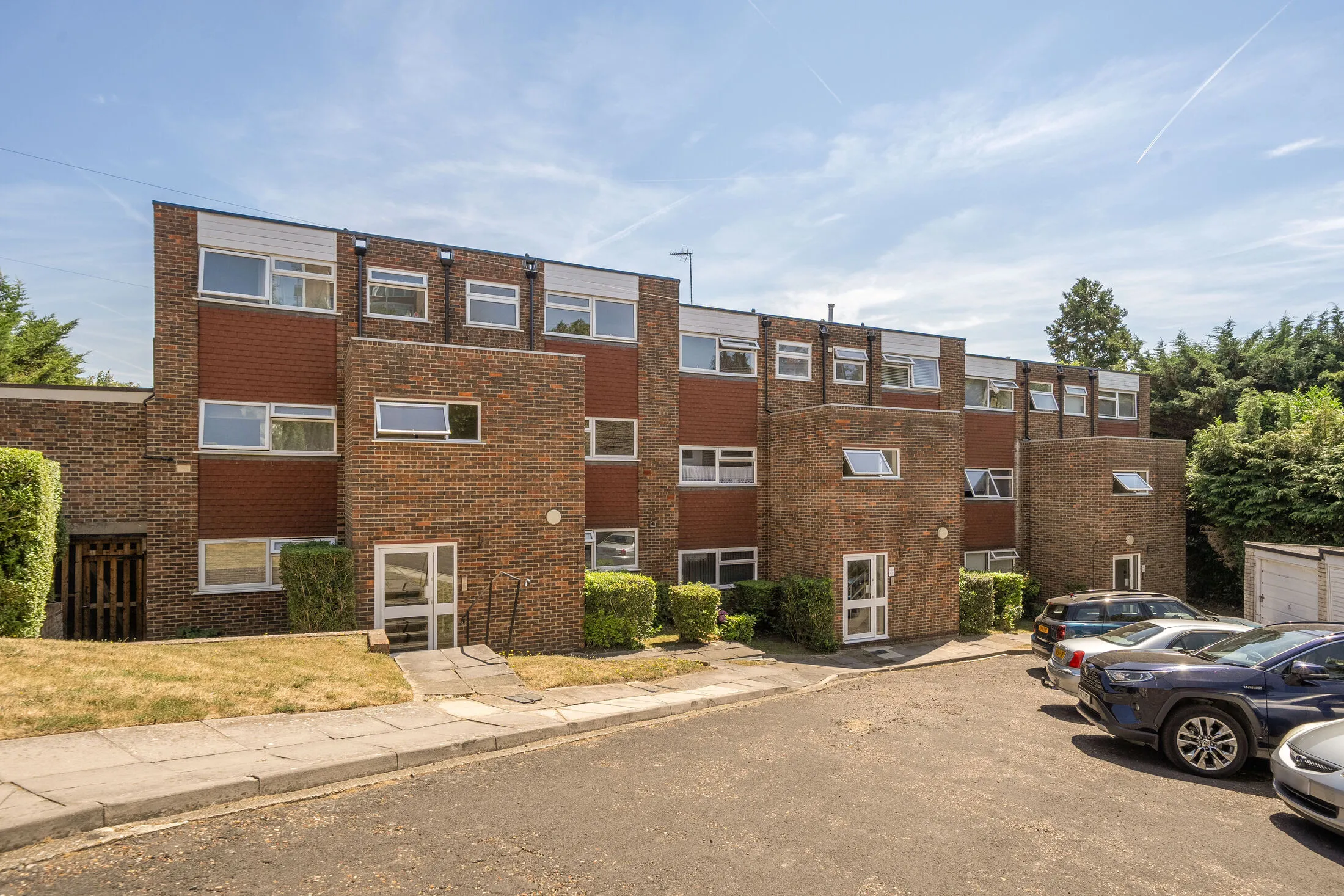 Flat Blackness Lane in Woking