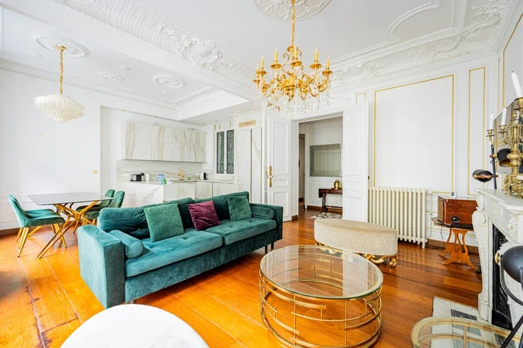 Appartement Rue Chambiges à Paris