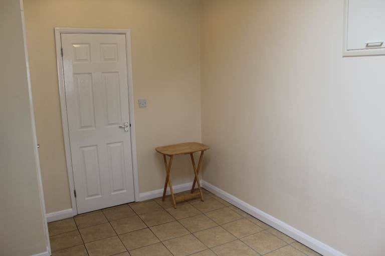 Flat Ashburnham Road in Luton