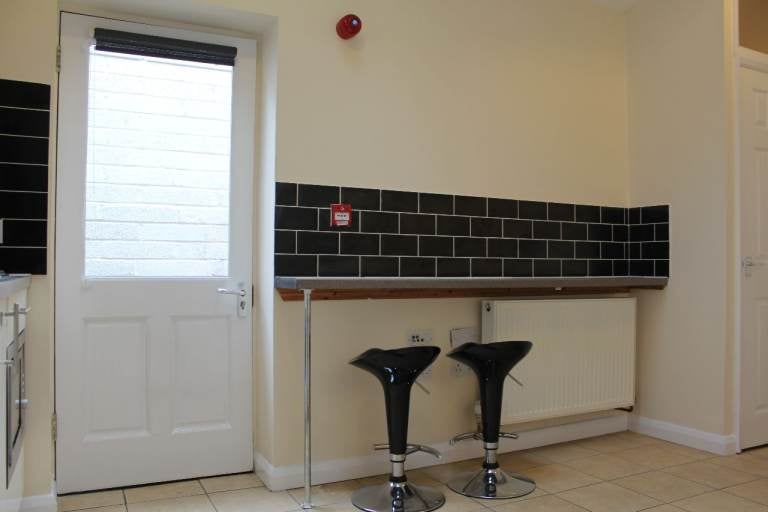 Flat Ashburnham Road in Luton