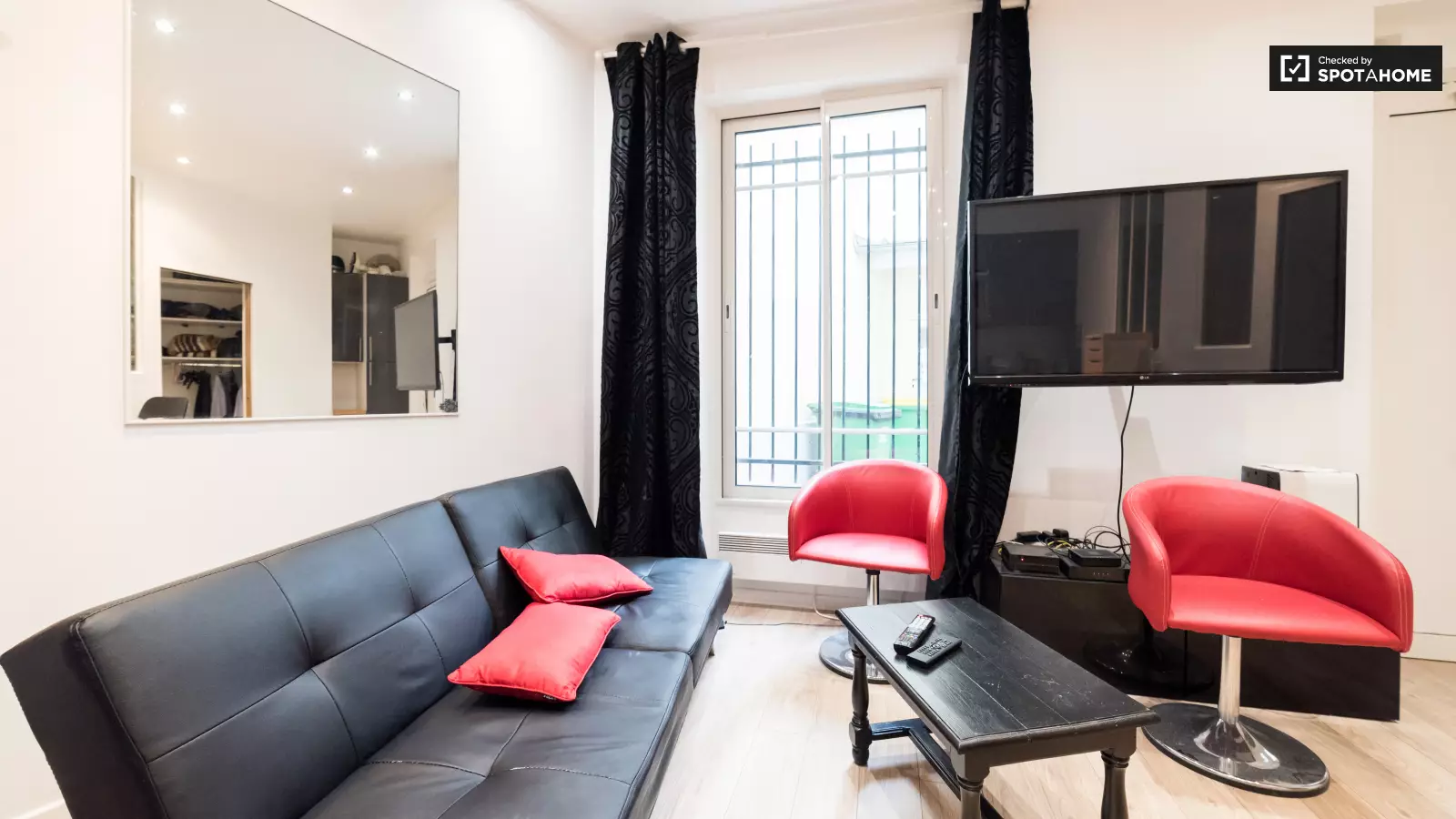 Flat Rue Berthollet in Paris