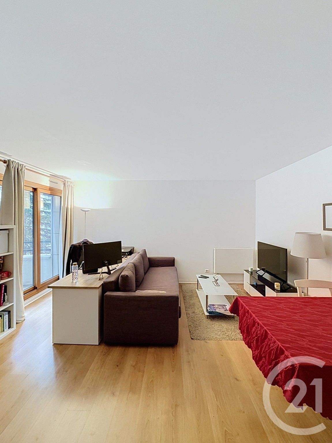 Flat Rue Édouard Vaillant in Levallois-Perret