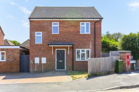 House Grange Close in Guildford