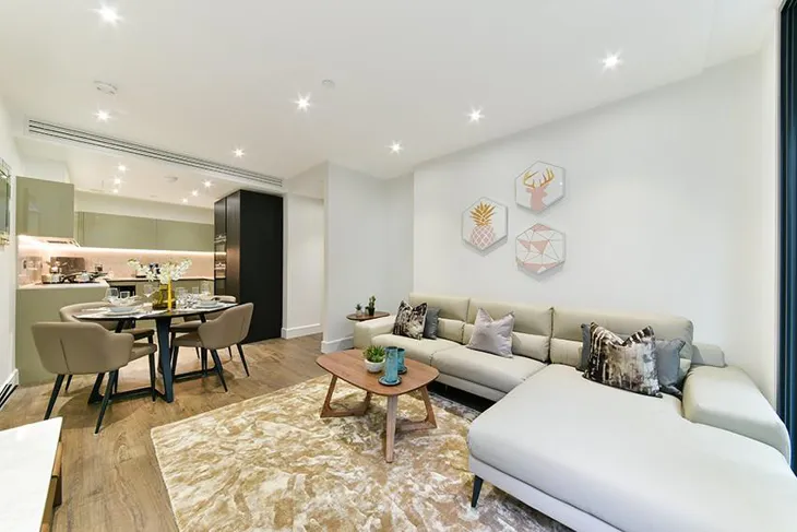 Flat Bridle Mews in Greater London