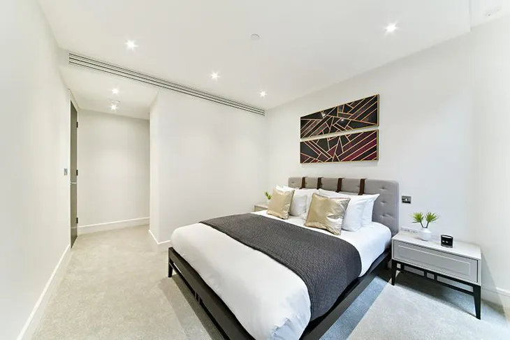 Flat Bridle Mews in Greater London