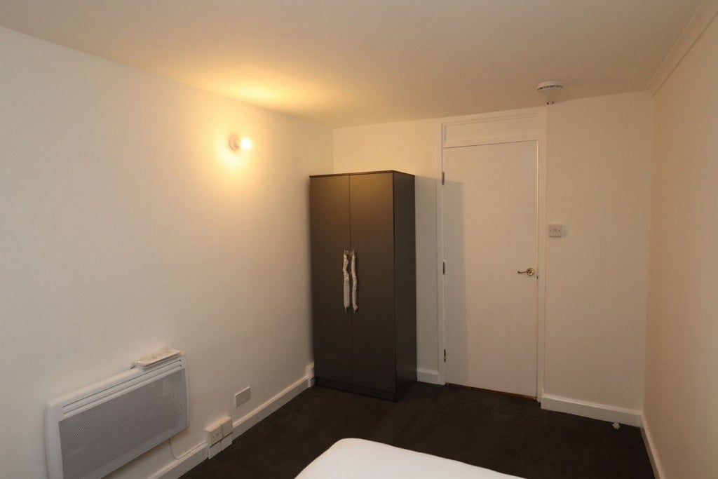 Room Globe Road in Greater London