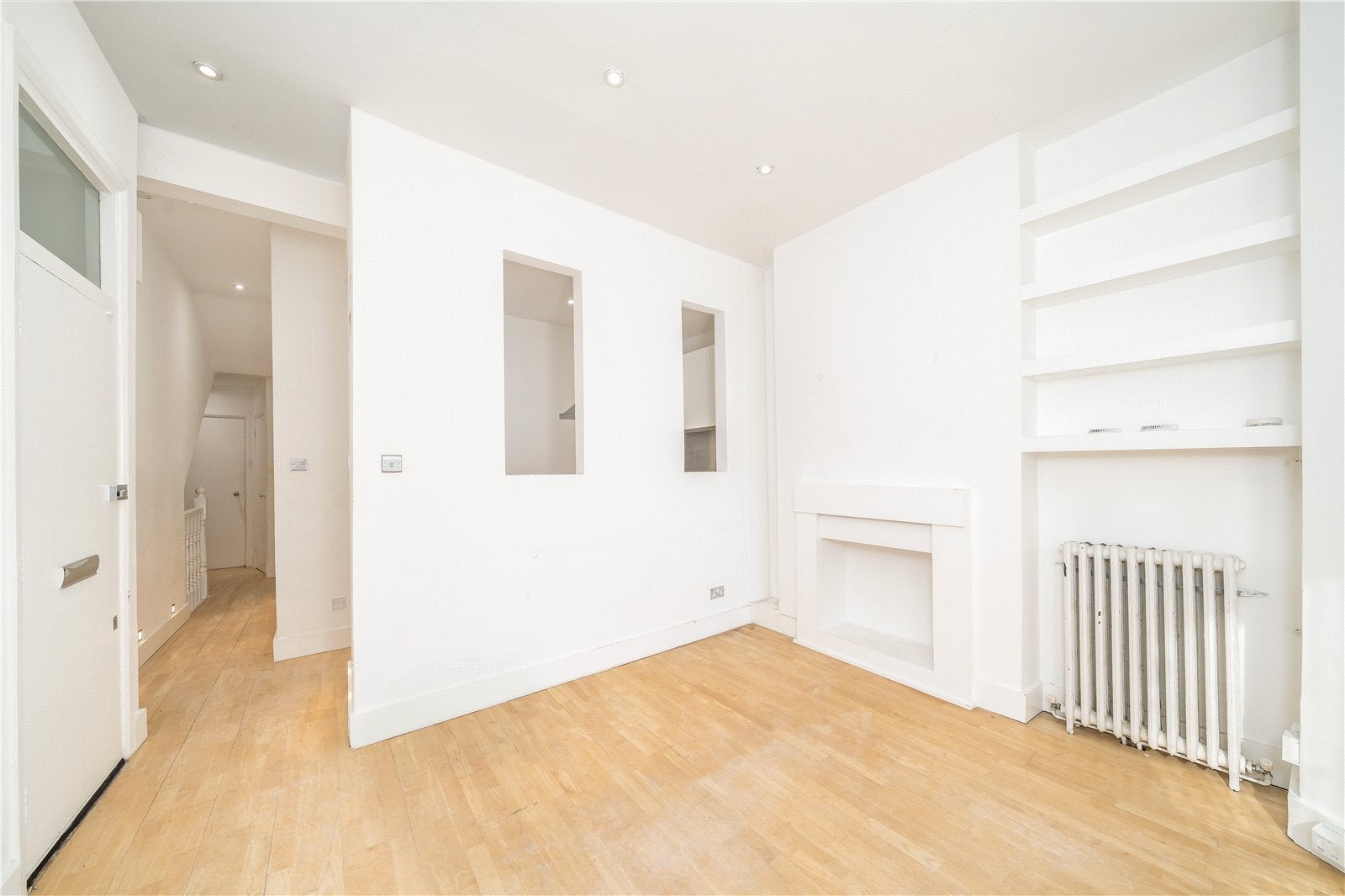 Flat Severus Road in Greater London