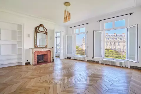 Appartement Rue Scheffer à Paris