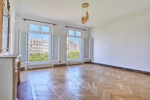 Appartement Rue Scheffer à Paris