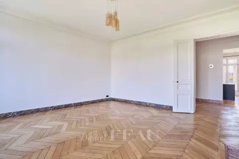 Appartement Rue Scheffer à Paris