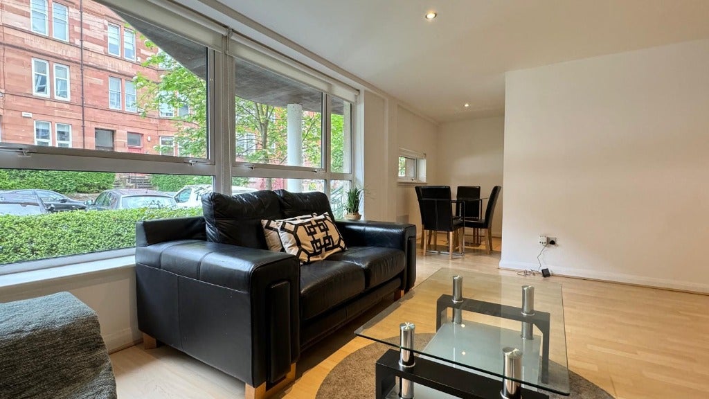 Flat Trefoil Avenue in Glasgow