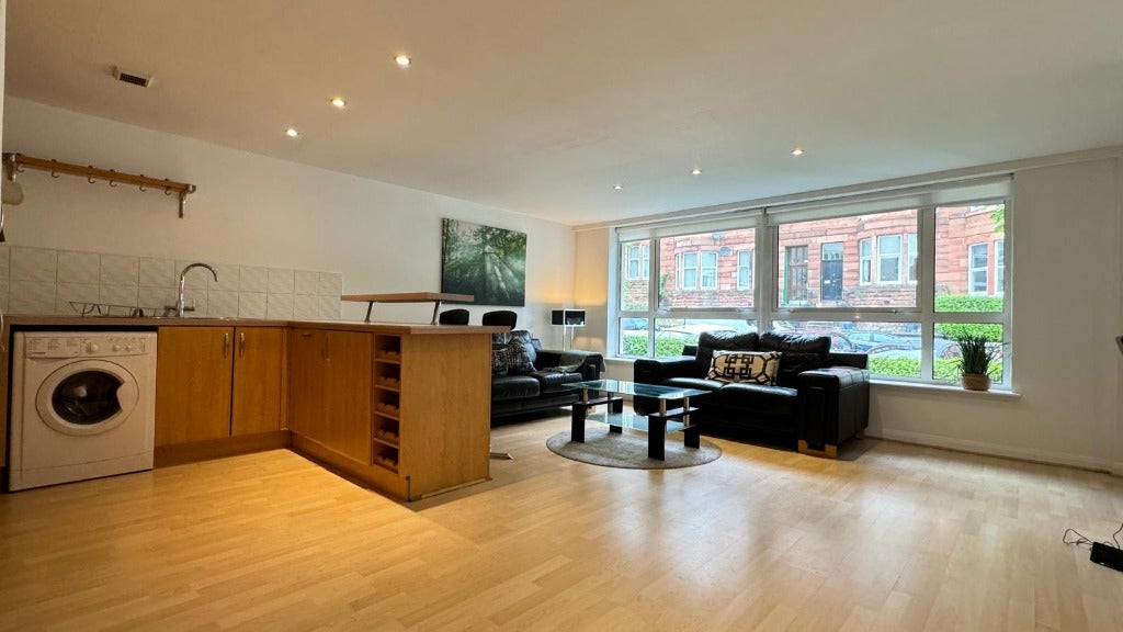 Flat Trefoil Avenue in Glasgow