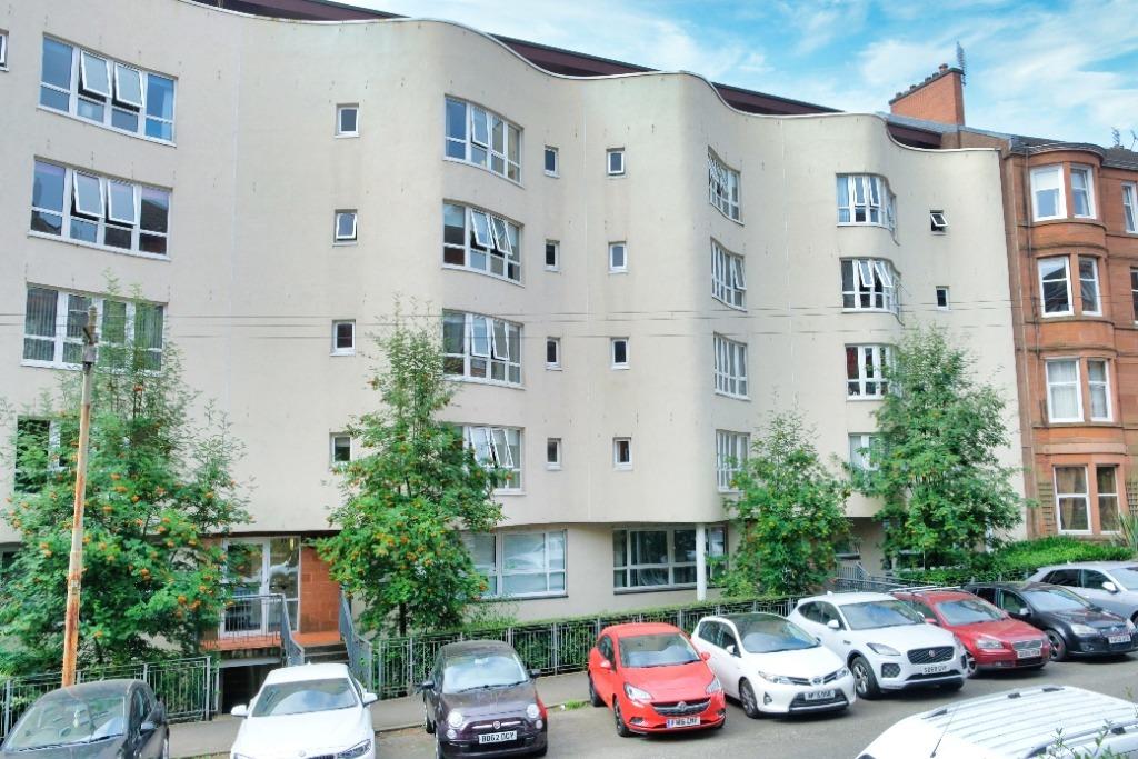 Flat Trefoil Avenue in Glasgow