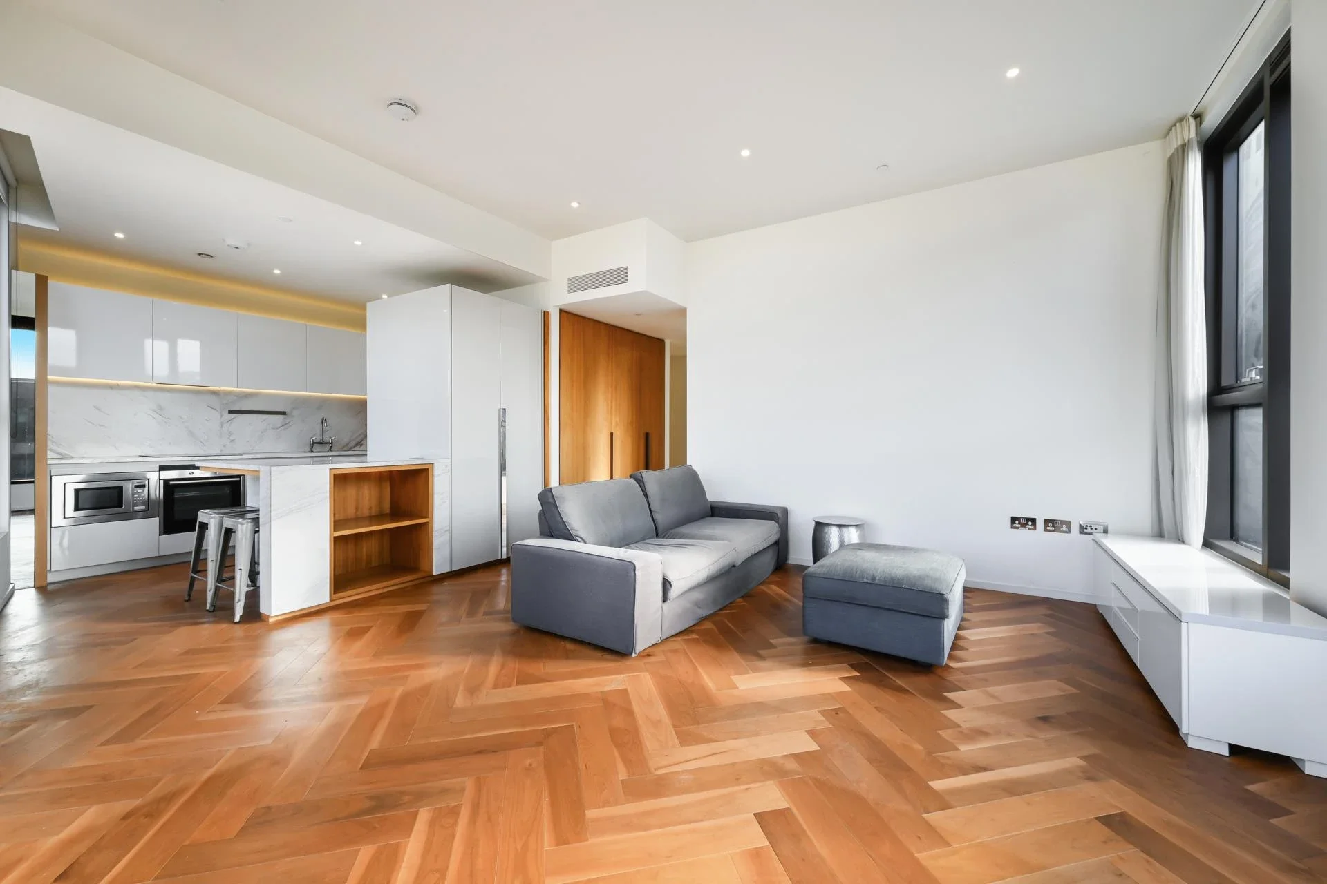 Flat New Union Square in Greater London