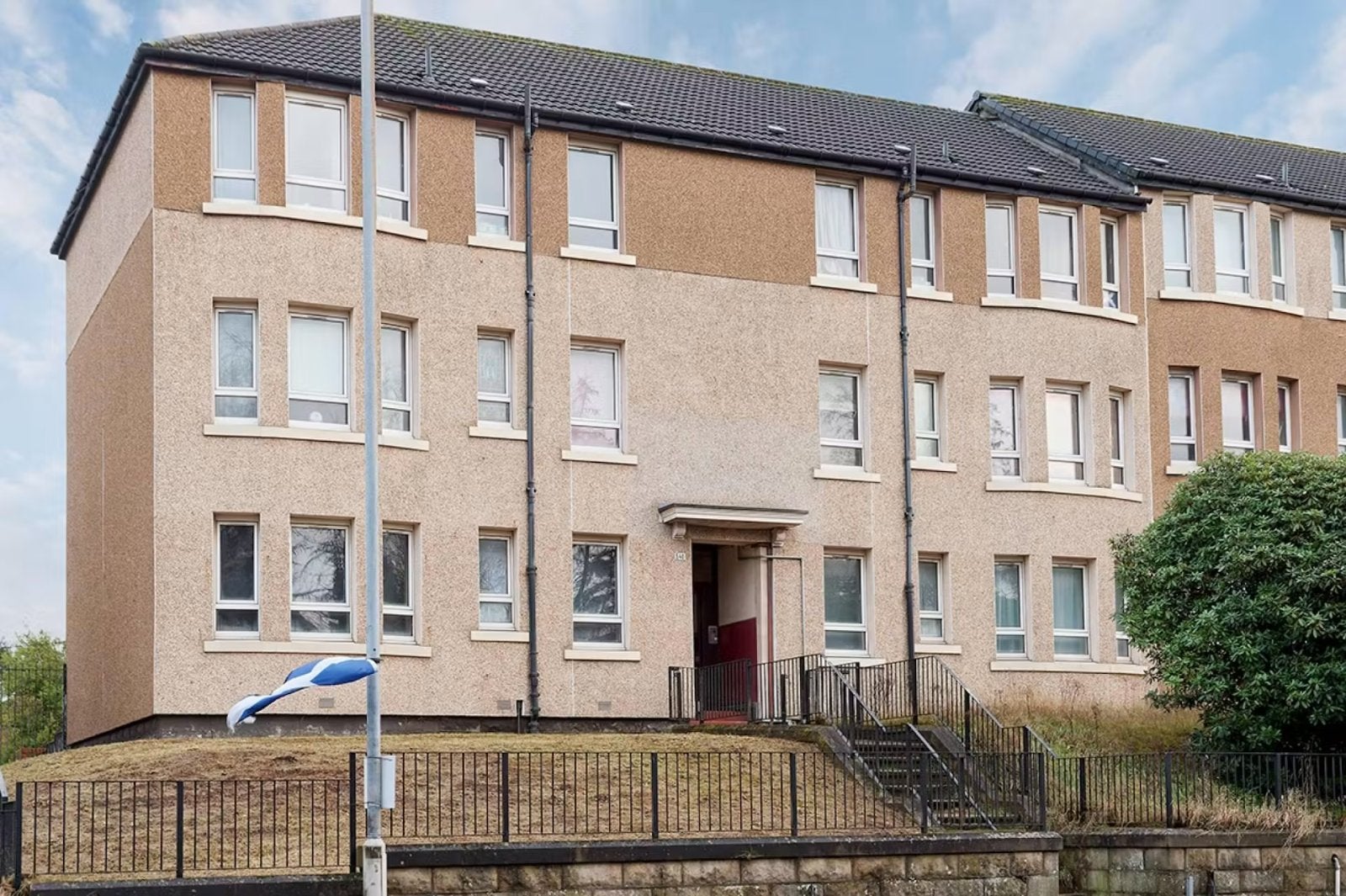 House Balmore Road in Glasgow