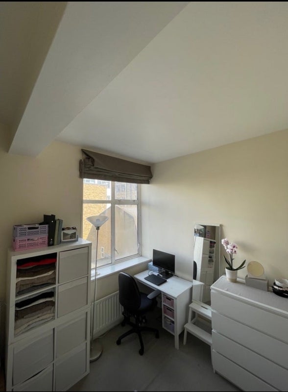 Room St Cross Street in Greater London