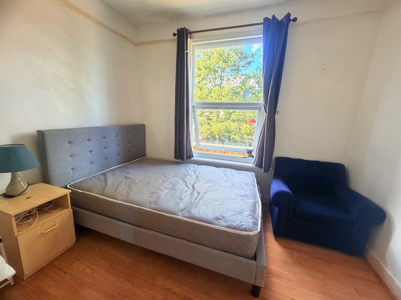 Room Mattison Road in Greater London