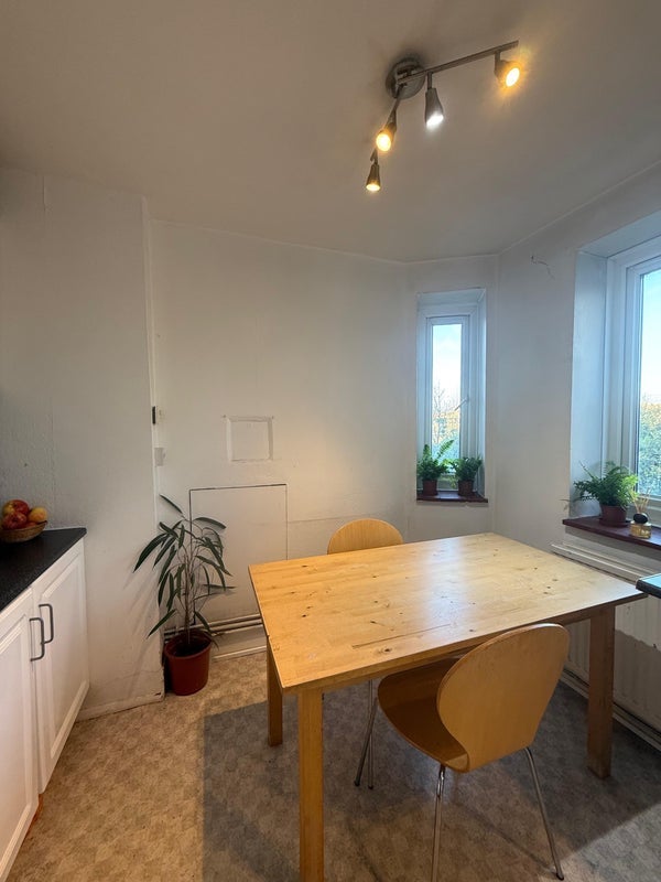 Room Oakley Avenue in Greater London