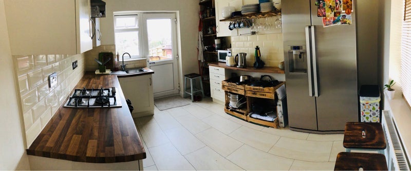 Room Bishopsworth Road in Bristol