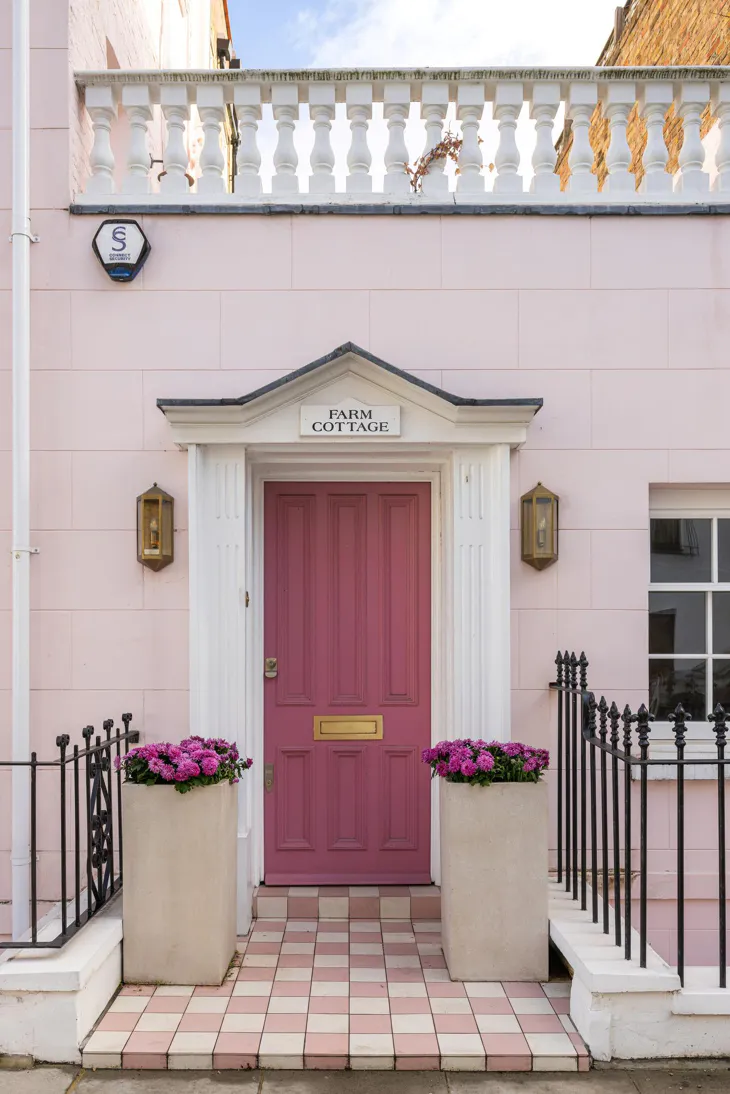 House Farm Place in Greater London