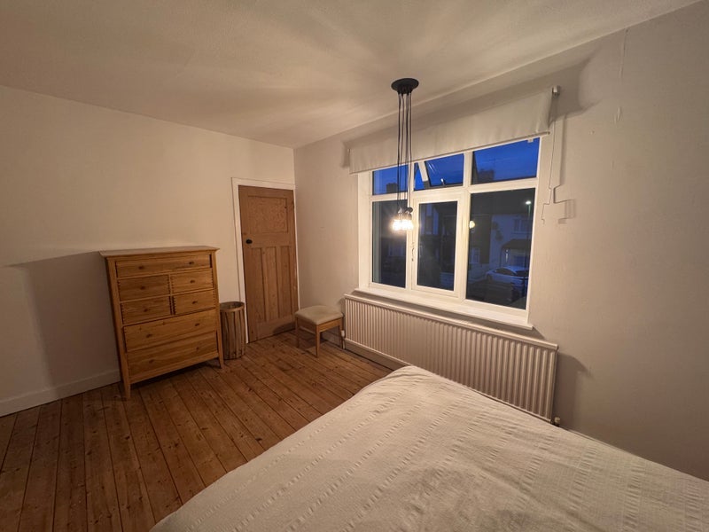 Room Kingsford Avenue in Nottingham