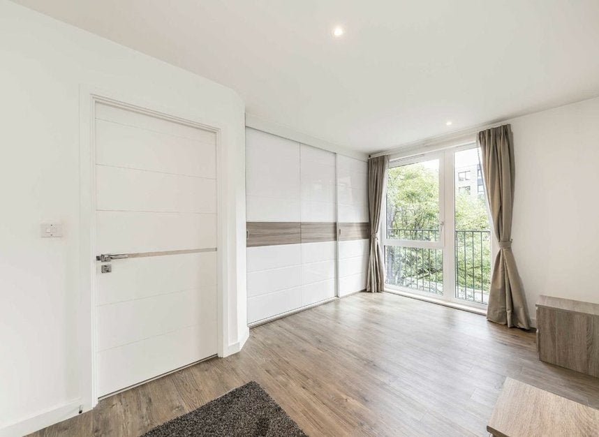 Flat Ashton Reach in Greater London