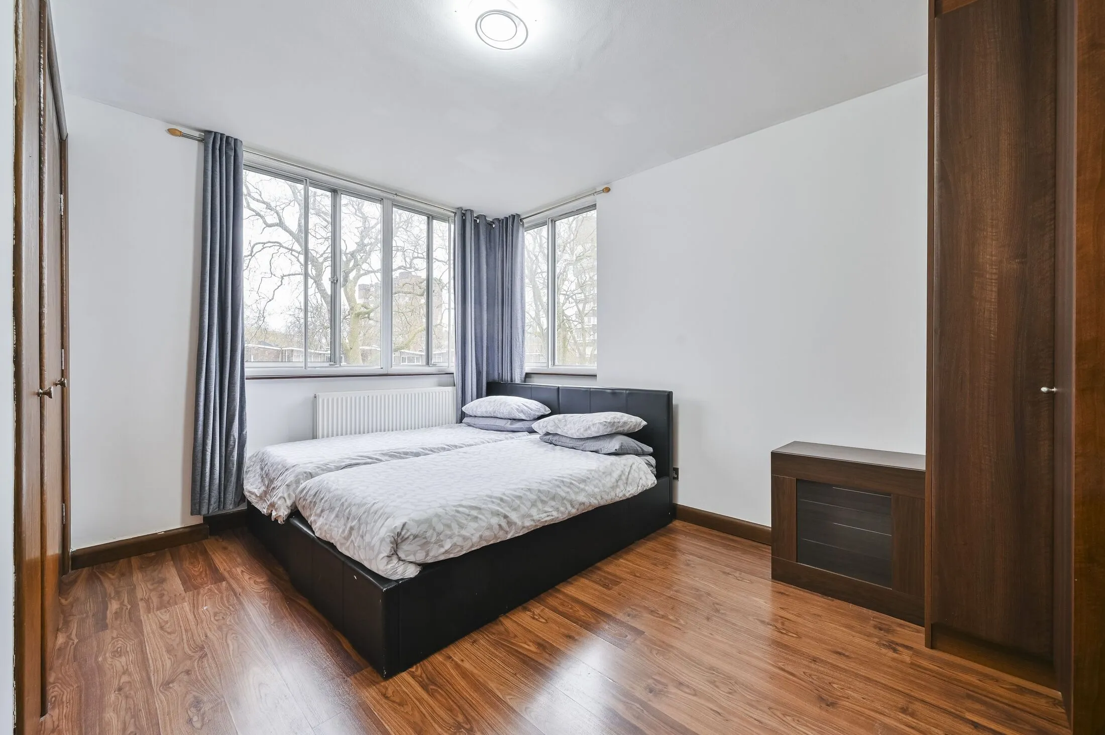 Flat Cambridge Square in City of Westminster