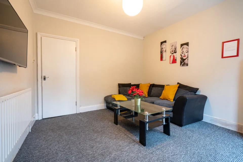 Room Motherby Hill in Lincoln